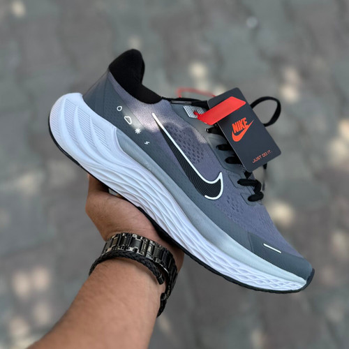 کتونی مردانه نایک زوم Nike zoom m2